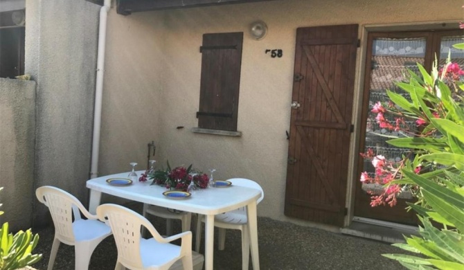 Villa Port Leucate, 2 pièces, 6 personnes - FR-1-81-93