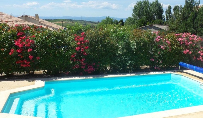 Villa with air con heated pool bubble bath fenced garden and kids play equipment