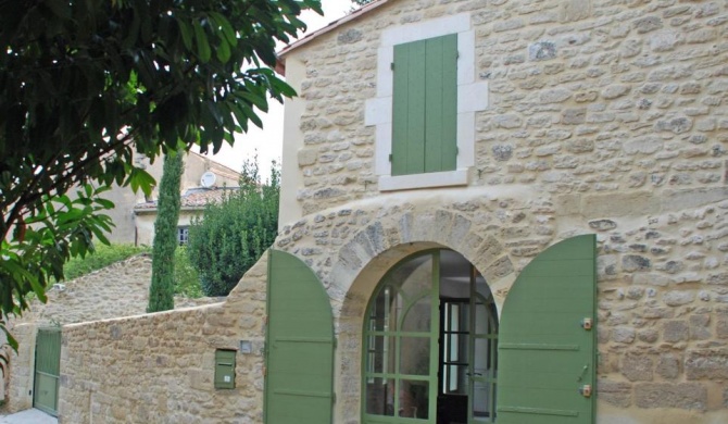 Maison de charme Uzès, parking privé