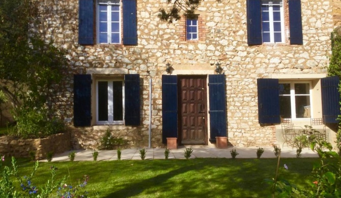 XIXe Provencal Stone House with Private Pool