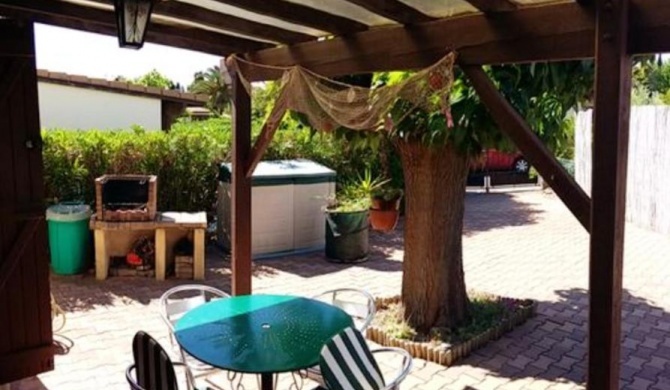 Maison de 2 chambres a Vendres a 800 m de la plage avec piscine partagee jardin amenage et wifi