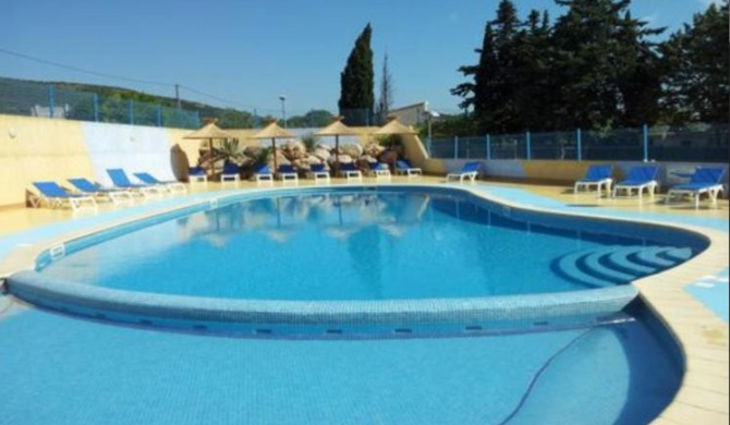 BORD DE MER, piscine, terrasse à côté de Sète