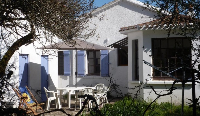 Villa La Barre-de-Monts, 2 bedrooms, 6 persons - FR-1-473-41