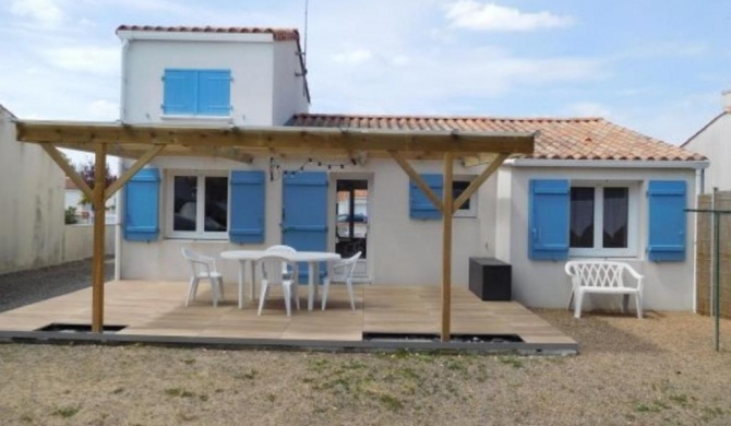 Villa La Faute-sur-Mer, 2 bedrooms, 6 persons - FR-1-476-91