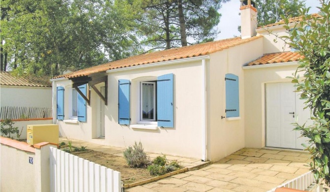 Three-Bedroom Holiday Home in La Tranche sur Mer