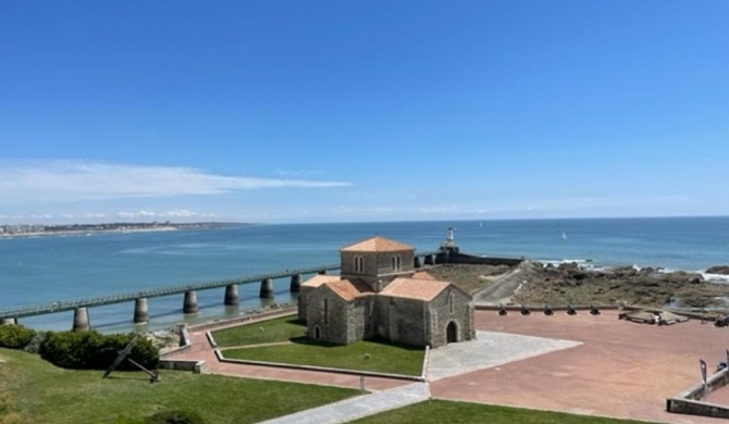 Apartment Les Sables-d'Olonne, 2 bedrooms, 6 persons - FR-1-422-28