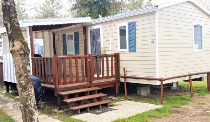 Bungalow de 2 chambres avec piscine partagee et terrasse amenagee a Saint Jean de Monts a 1 km de la plage