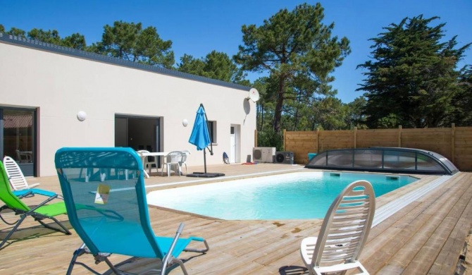 Villa de 3 chambres avec piscine privee jardin clos et wifi a Saint Jean de Monts a 1 km de la plage