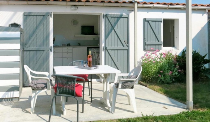 Holiday Home Roses Tremières - TSH112