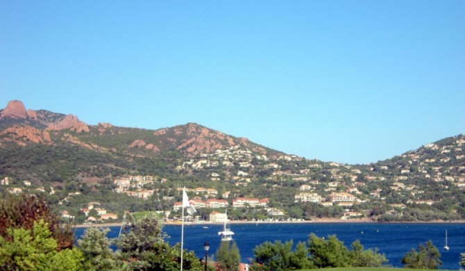 Cap Esterel les Bastides T4 jardin calme I2 - Esterel Vacances ref. 197la